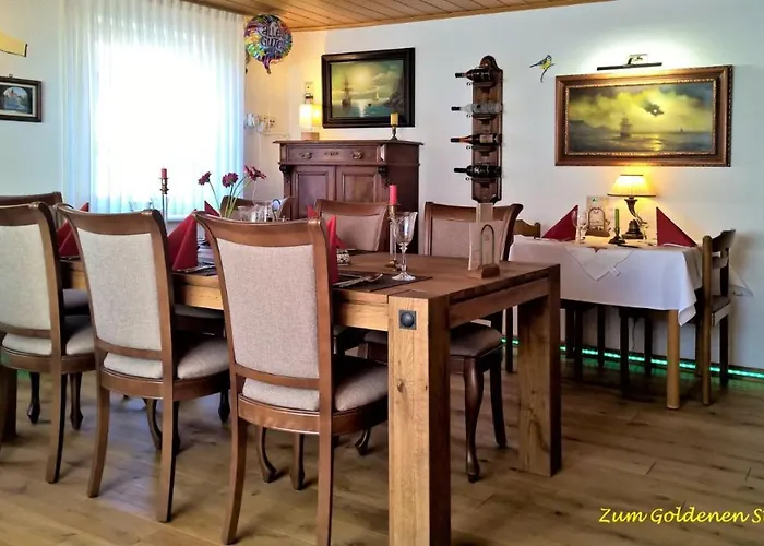 호텔 Hotel-restaurant Zum Goldenen Stern