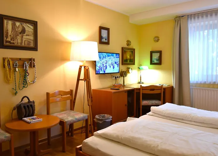 호텔 Hotel-restaurant Zum Goldenen Stern